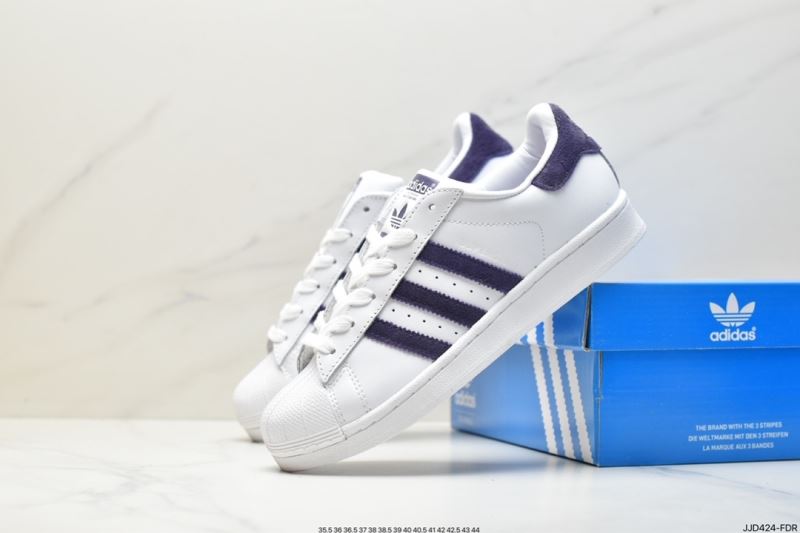 Adidas Sneakers